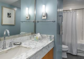 410 Atkinson Drive,Honolulu,Hawaii,96814,1 Bedroom Bedrooms,1 BathroomBathrooms,Condo/Townhouse,Atkinson,10,17840915