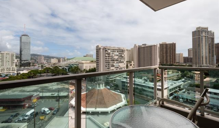 410 Atkinson Drive,Honolulu,Hawaii,96814,1 Bedroom Bedrooms,1 BathroomBathrooms,Condo/Townhouse,Atkinson,10,17840915