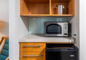 410 Atkinson Drive,Honolulu,Hawaii,96814,1 Bedroom Bedrooms,1 BathroomBathrooms,Condo/Townhouse,Atkinson,10,17840915