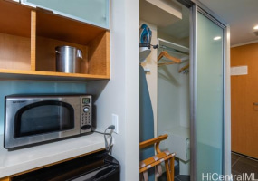 410 Atkinson Drive,Honolulu,Hawaii,96814,1 Bedroom Bedrooms,1 BathroomBathrooms,Condo/Townhouse,Atkinson,10,17840915
