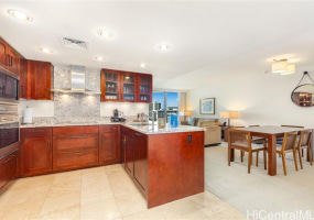 223 Saratoga Road,Honolulu,Hawaii,96815,1 ベッドルーム ベッドルーム,2 バスルームバスルーム,コンド / タウンハウス,Saratoga,17,17841522