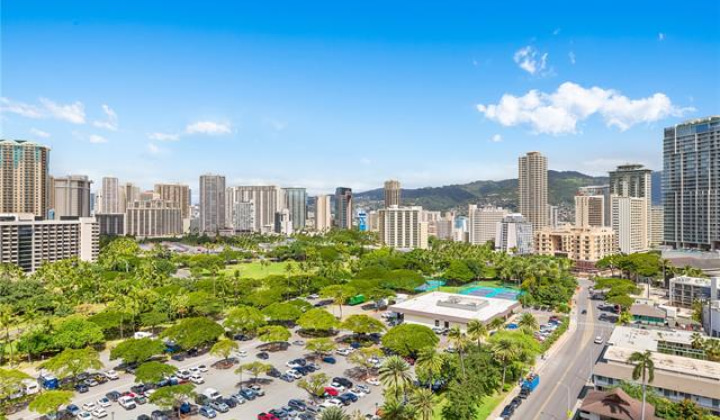 223 Saratoga Road,Honolulu,Hawaii,96815,1 ベッドルーム ベッドルーム,2 バスルームバスルーム,コンド / タウンハウス,Saratoga,17,17841522