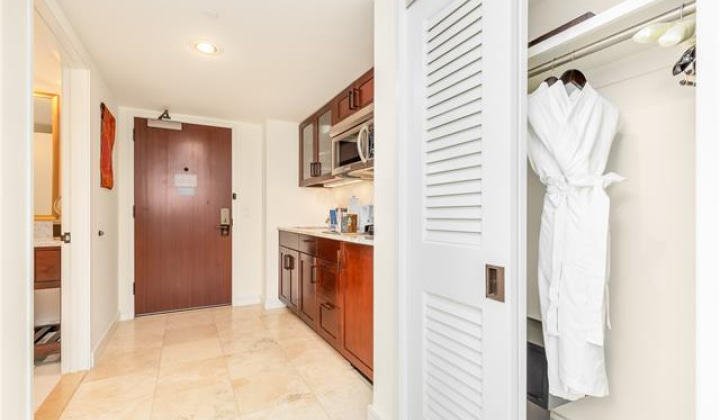 223 Saratoga Road,Honolulu,Hawaii,96815,1 バスルームバスルーム,コンド / タウンハウス,Saratoga,15,17842507