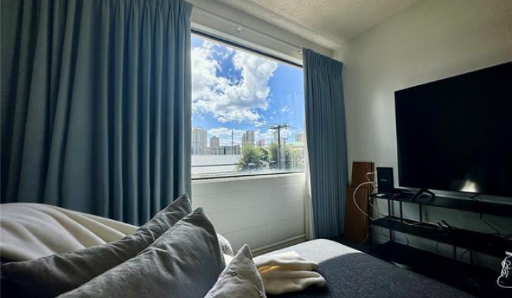 1906 Fern Street,Honolulu,Hawaii,96826,1 Bedroom Bedrooms,1 BathroomBathrooms,Condo/Townhouse,Fern,3,17843423