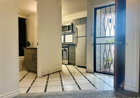 1906 Fern Street,Honolulu,Hawaii,96826,1 Bedroom Bedrooms,1 BathroomBathrooms,Condo/Townhouse,Fern,3,17843423