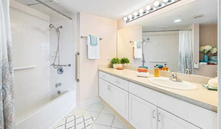 1314 Kalakaua Avenue,Honolulu,Hawaii,96826,2 Bedrooms Bedrooms,2 BathroomsBathrooms,Condo/Townhouse,Kalakaua,5,17847194