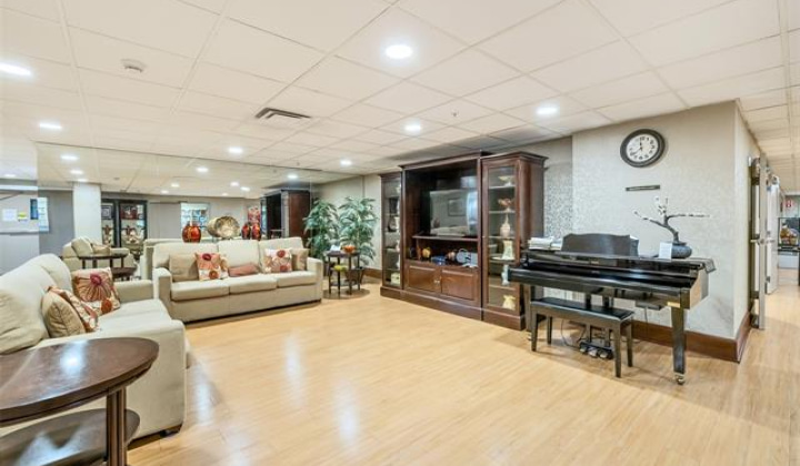 1314 Kalakaua Avenue,Honolulu,Hawaii,96826,2 Bedrooms Bedrooms,2 BathroomsBathrooms,Condo/Townhouse,Kalakaua,5,17847194