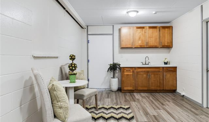 1727 Ema Place,Honolulu,Hawaii,96819,9 Bedrooms Bedrooms,4 BathroomsBathrooms,Single family,Ema,17849364