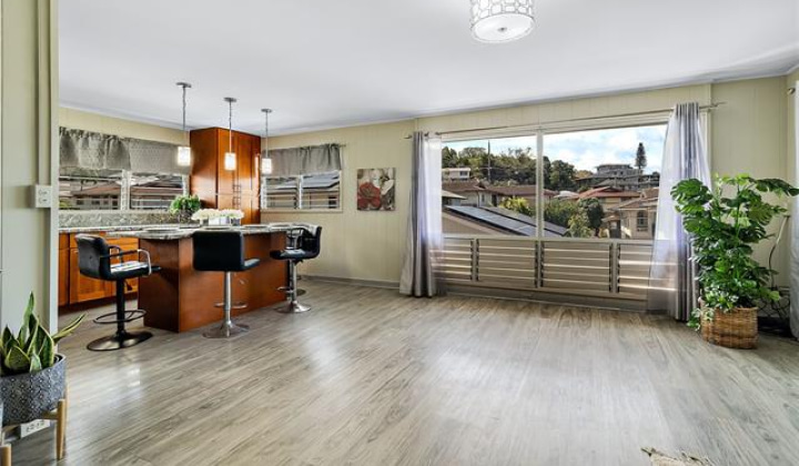 1727 Ema Place,Honolulu,Hawaii,96819,9 Bedrooms Bedrooms,4 BathroomsBathrooms,Single family,Ema,17849364