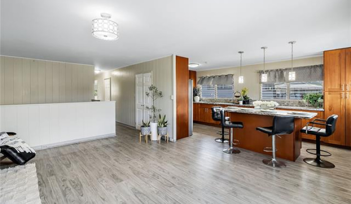 1727 Ema Place,Honolulu,Hawaii,96819,9 Bedrooms Bedrooms,4 BathroomsBathrooms,Single family,Ema,17849364