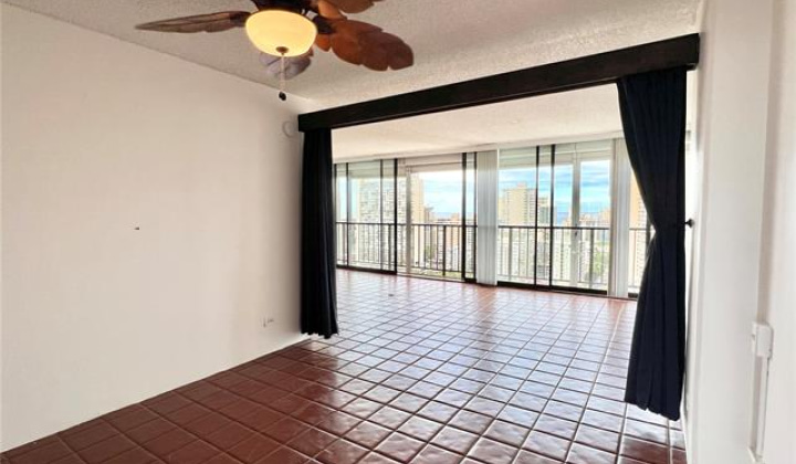 2444 Hihiwai Street,Honolulu,Hawaii,96826,1 ベッドルーム ベッドルーム,1 バスルームバスルーム,コンド / タウンハウス,Hihiwai,22,17850404