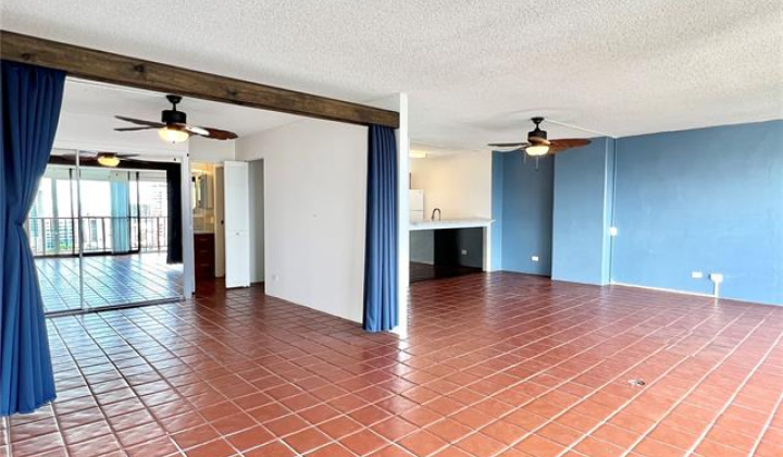 2444 Hihiwai Street,Honolulu,Hawaii,96826,1 ベッドルーム ベッドルーム,1 バスルームバスルーム,コンド / タウンハウス,Hihiwai,22,17850404