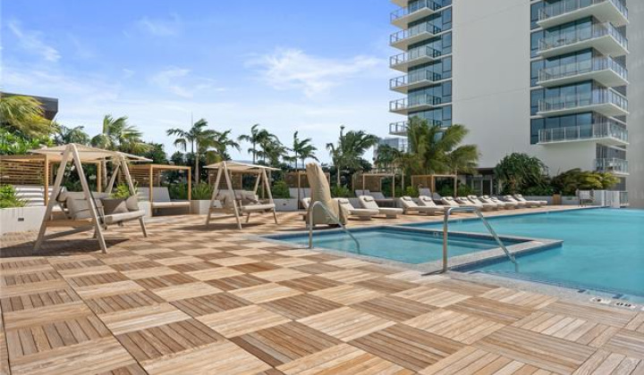 1515 Liona Street,Honolulu,Hawaii,96814,1 ベッドルーム ベッドルーム,1 バスルームバスルーム,コンド / タウンハウス,Liona,38,18981624