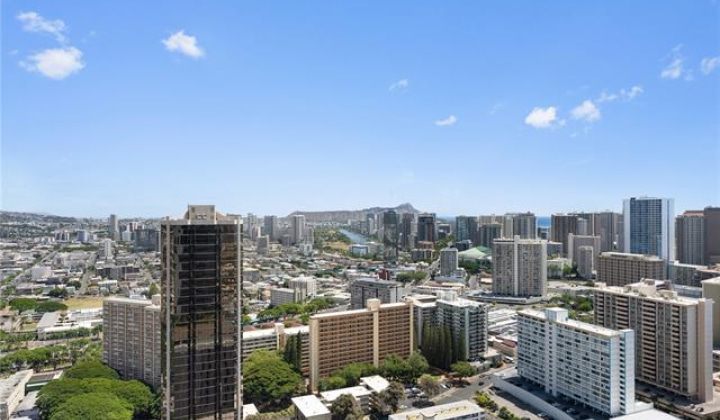 1515 Liona Street,Honolulu,Hawaii,96814,1 ベッドルーム ベッドルーム,1 バスルームバスルーム,コンド / タウンハウス,Liona,38,18981624