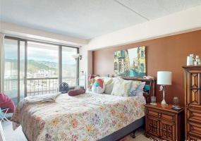 213 Kaalawai Place,Honolulu,Hawaii,96816,4 ベッドルーム ベッドルーム,7 バスルームバスルーム,一戸建て,Kaalawai,17007727