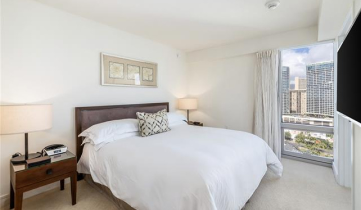 223 Saratoga Road,Honolulu,Hawaii,96815,1 Bedroom Bedrooms,1 BathroomBathrooms,Condo/Townhouse,Saratoga,20,17853656