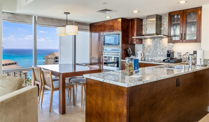 223 Saratoga Road,Honolulu,Hawaii,96815,1 Bedroom Bedrooms,1 BathroomBathrooms,Condo/Townhouse,Saratoga,20,17853656