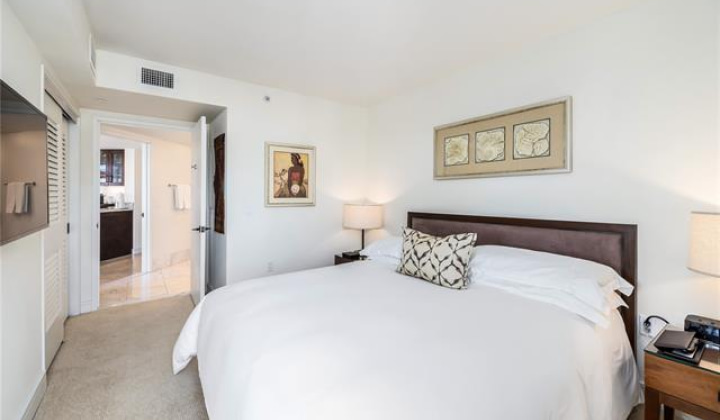 223 Saratoga Road,Honolulu,Hawaii,96815,1 Bedroom Bedrooms,1 BathroomBathrooms,Condo/Townhouse,Saratoga,20,17853656