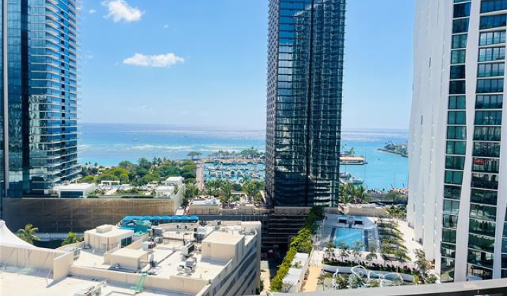 987 Queen Street,Honolulu,Hawaii,96814,2 ベッドルーム ベッドルーム,2 バスルームバスルーム,コンド / タウンハウス,Queen,18,17855473