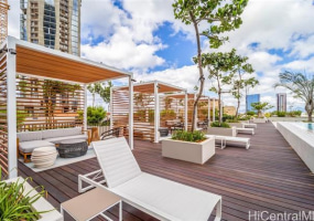 987 Queen Street,Honolulu,Hawaii,96814,2 ベッドルーム ベッドルーム,2 バスルームバスルーム,コンド / タウンハウス,Queen,18,17855473