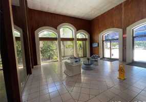400 Hobron Lane,Honolulu,Hawaii,96815,1 Bedroom Bedrooms,1 BathroomBathrooms,Condo/Townhouse,Hobron,33,17855779