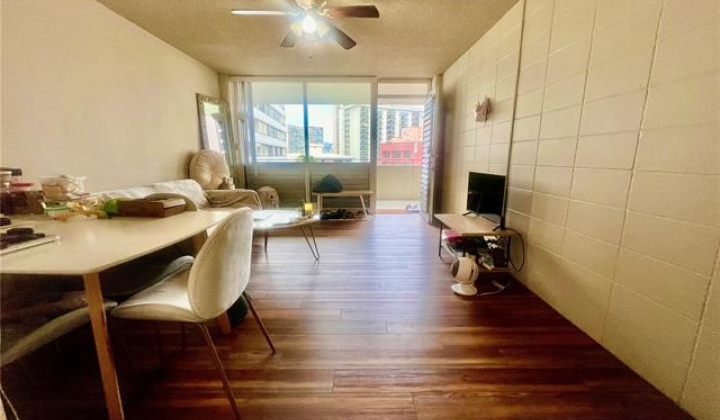 425 Ena Road,Honolulu,Hawaii,96815,1 Bedroom Bedrooms,1 BathroomBathrooms,Condo/Townhouse,Ena,9,17860162