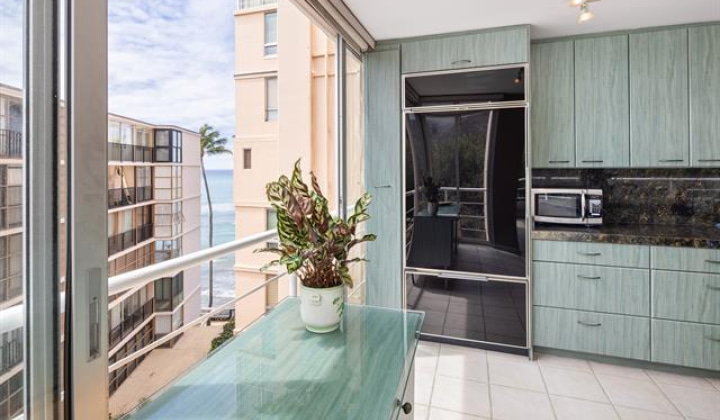 2979 Kalakaua Avenue,Honolulu,Hawaii,96815,1 Bedroom Bedrooms,1 BathroomBathrooms,Condo/Townhouse,Kalakaua,5,17876417