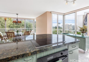 2979 Kalakaua Avenue,Honolulu,Hawaii,96815,1 Bedroom Bedrooms,1 BathroomBathrooms,Condo/Townhouse,Kalakaua,5,17876417