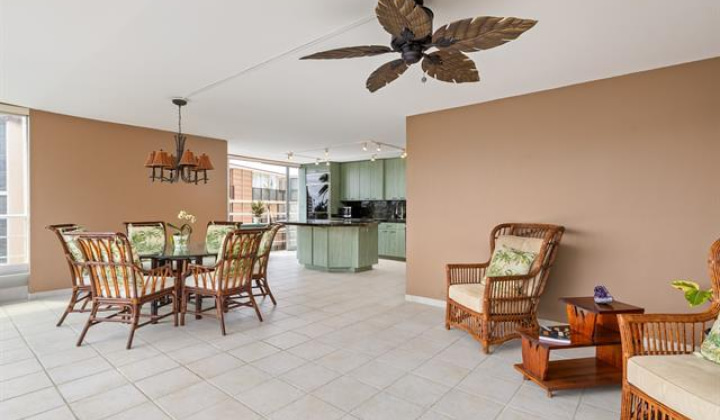 2979 Kalakaua Avenue,Honolulu,Hawaii,96815,1 Bedroom Bedrooms,1 BathroomBathrooms,Condo/Townhouse,Kalakaua,5,17876417