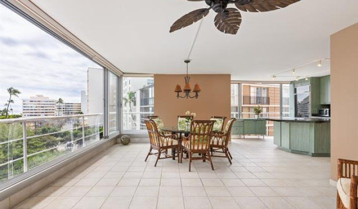 2979 Kalakaua Avenue,Honolulu,Hawaii,96815,1 Bedroom Bedrooms,1 BathroomBathrooms,Condo/Townhouse,Kalakaua,5,17876417