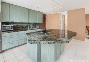 2979 Kalakaua Avenue,Honolulu,Hawaii,96815,1 Bedroom Bedrooms,1 BathroomBathrooms,Condo/Townhouse,Kalakaua,5,17876417