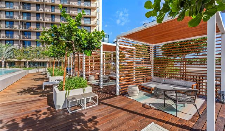 987 Queen Street,Honolulu,Hawaii,96814,1 BathroomBathrooms,Condo/Townhouse,Queen,25,17877379