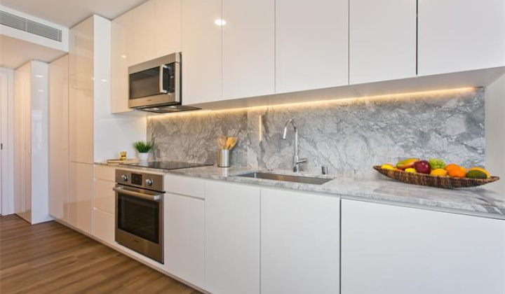 987 Queen Street,Honolulu,Hawaii,96814,1 BathroomBathrooms,Condo/Townhouse,Queen,25,17877379