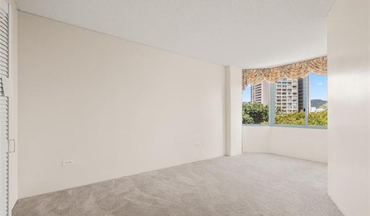 1314 Kalakaua Avenue,Honolulu,Hawaii,96826,2 Bedrooms Bedrooms,1 BathroomBathrooms,Condo/Townhouse,Kalakaua,6,17878597