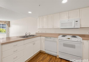 1314 Kalakaua Avenue,Honolulu,Hawaii,96826,2 Bedrooms Bedrooms,1 BathroomBathrooms,Condo/Townhouse,Kalakaua,6,17878597