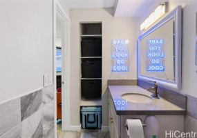 1700 Ala Moana Boulevard,Honolulu,Hawaii,96815,1 BathroomBathrooms,Condo/Townhouse,Ala Moana,30,17878959