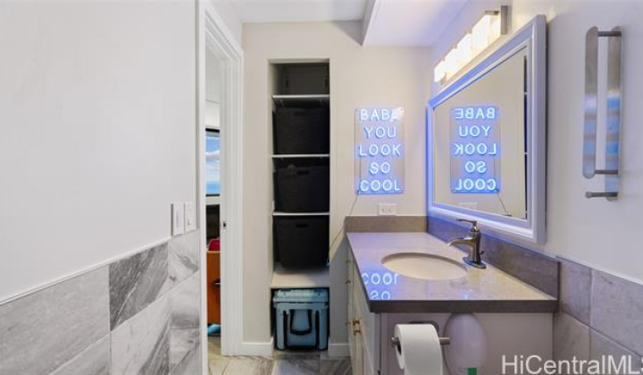 1700 Ala Moana Boulevard,Honolulu,Hawaii,96815,1 BathroomBathrooms,Condo/Townhouse,Ala Moana,30,17878959