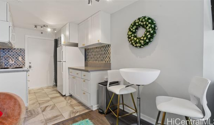 1700 Ala Moana Boulevard,Honolulu,Hawaii,96815,1 BathroomBathrooms,Condo/Townhouse,Ala Moana,30,17878959