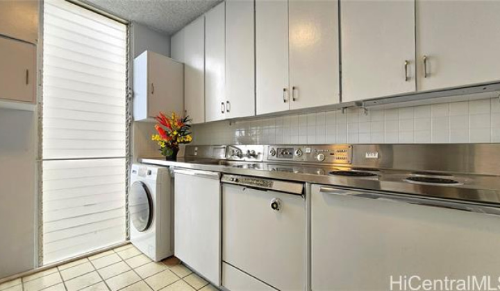 419A Atkinson Drive,Honolulu,Hawaii,96814,1 ベッドルーム ベッドルーム,1 バスルームバスルーム,コンド / タウンハウス,Atkinson,15,17880355