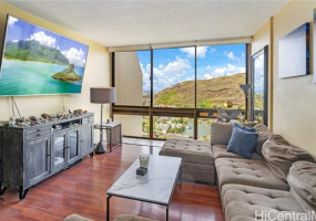 511 Hahaione Street,Honolulu,Hawaii,96825,1 Bedroom Bedrooms,1 BathroomBathrooms,Condo/Townhouse,Hahaione,20,17881672