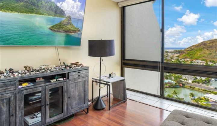 511 Hahaione Street,Honolulu,Hawaii,96825,1 Bedroom Bedrooms,1 BathroomBathrooms,Condo/Townhouse,Hahaione,20,17881672