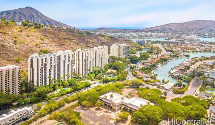 511 Hahaione Street,Honolulu,Hawaii,96825,1 Bedroom Bedrooms,1 BathroomBathrooms,Condo/Townhouse,Hahaione,20,17881672