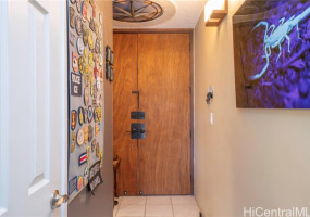 511 Hahaione Street,Honolulu,Hawaii,96825,1 Bedroom Bedrooms,1 BathroomBathrooms,Condo/Townhouse,Hahaione,20,17881672