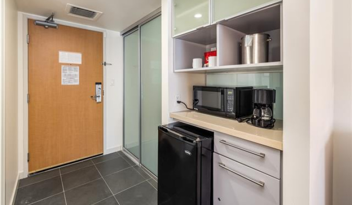 410 Atkinson Drive,Honolulu,Hawaii,96814,1 BathroomBathrooms,Condo/Townhouse,Atkinson,9,18341567