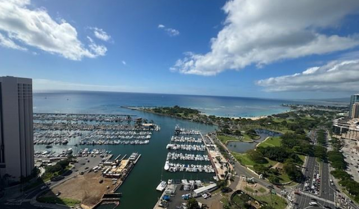 1909 Ala Wai Boulevard,Honolulu,Hawaii,96815,2 Bedrooms Bedrooms,1 BathroomBathrooms,Condo/Townhouse,Ala Wai,6,17501963