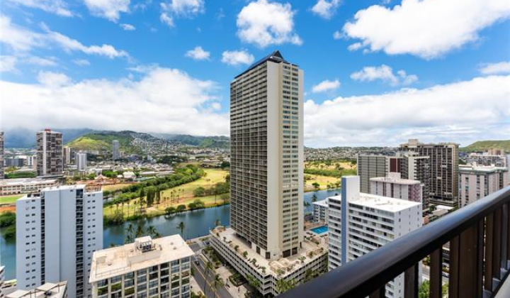 2240 Kuhio Avenue,Honolulu,Hawaii,96815,1 Bedroom Bedrooms,1 BathroomBathrooms,Condo/Townhouse,Kuhio,24,17885544