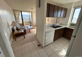2240 Kuhio Avenue,Honolulu,Hawaii,96815,1 Bedroom Bedrooms,1 BathroomBathrooms,Condo/Townhouse,Kuhio,24,17885544