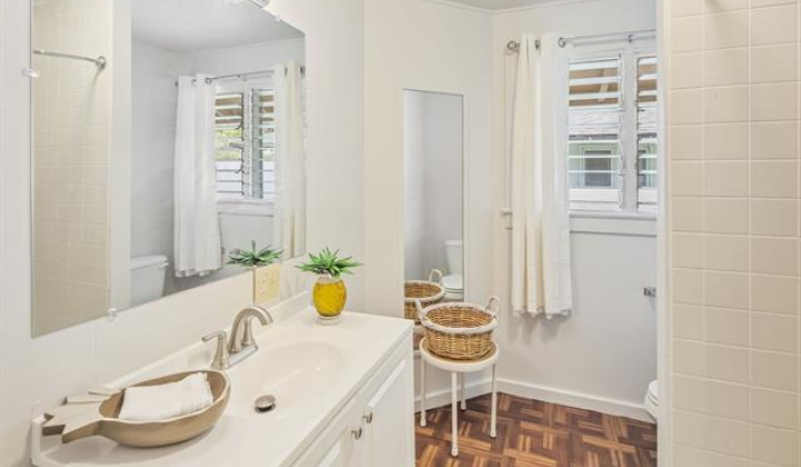 2023 Round Top Drive,Honolulu,Hawaii,96822,6 ベッドルーム ベッドルーム,4 バスルームバスルーム,一戸建て,Round Top,17887280