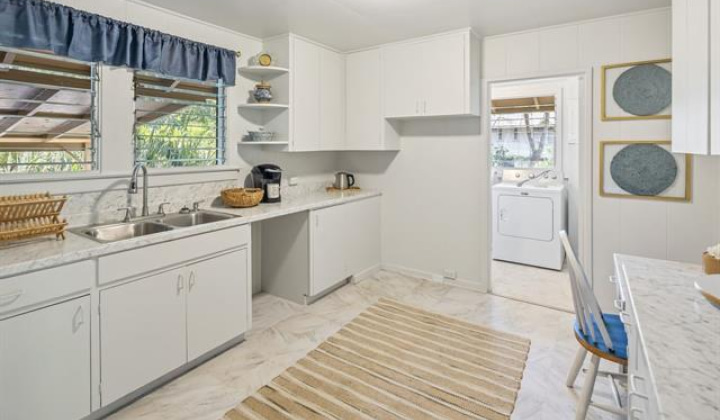2023 Round Top Drive,Honolulu,Hawaii,96822,6 ベッドルーム ベッドルーム,4 バスルームバスルーム,一戸建て,Round Top,17887280