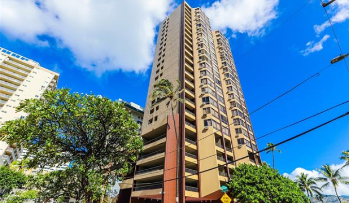 320 Liliuokalani Avenue,Honolulu,Hawaii,96815,2 ベッドルーム ベッドルーム,1 バスルームバスルーム,コンド / タウンハウス,Liliuokalani,7,19022038